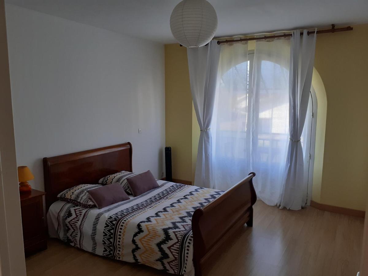 Appartement Spacieux Et Lumineux โอโลรง-แซ็ง-มารี ภายนอก รูปภาพ